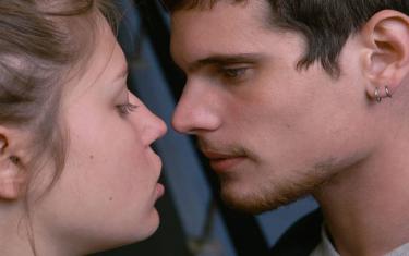 screenshoot for Blue Is the Warmest Color